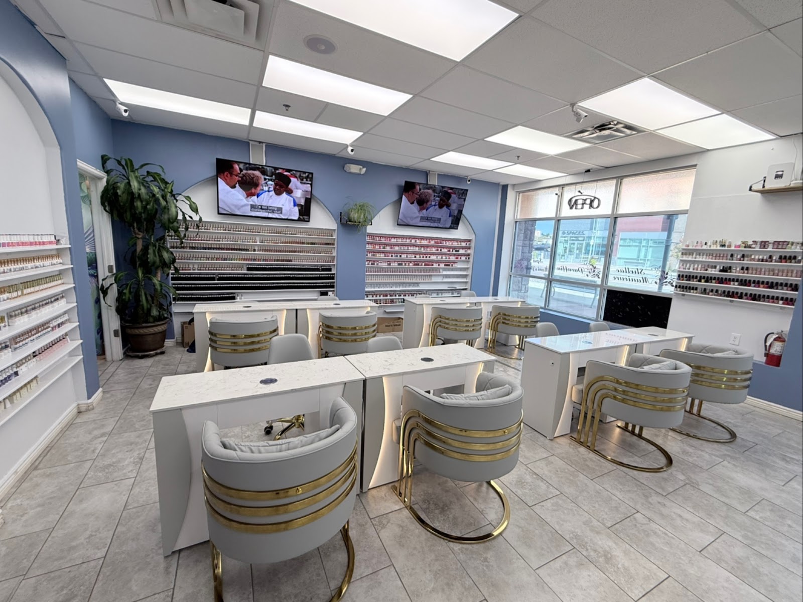 Polish Nails - Broomfield logo